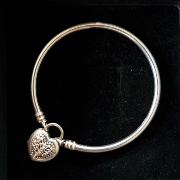 Pandora flourishing heart padlock
